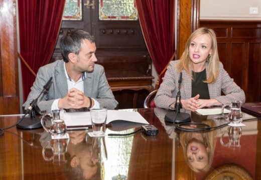 Fabiola García destaca a importancia do diálogo e a cooperación para avanzar na construción da nova residencia de maiores da Coruña